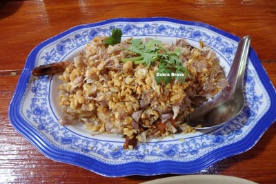 กุ้งผัดกระเทียมพริกไทย