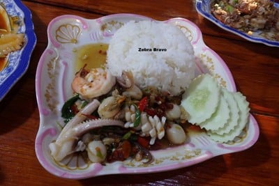 กะเพราทะเลราดข้าว