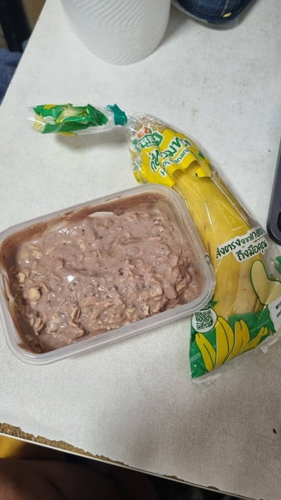 Cocoa overnight oats