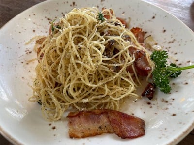 Angel hair bacon พริกกระเทียม