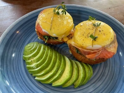 -Egg Benedict Salmon