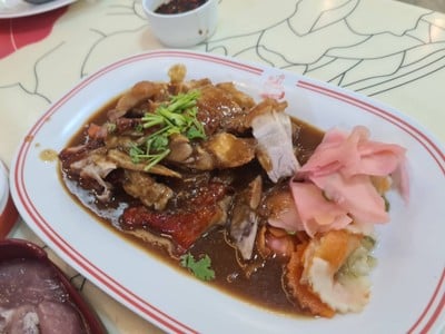 อาหาร หรือ เครื่องดื่ม