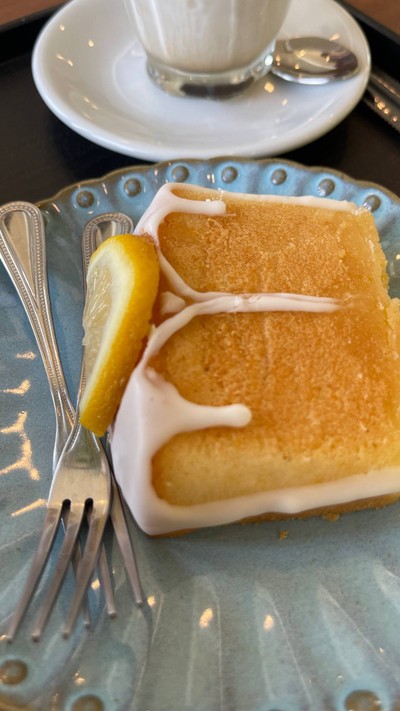 Lemon cake