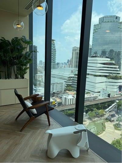 Nakhon Spa & Massage  Emsphere