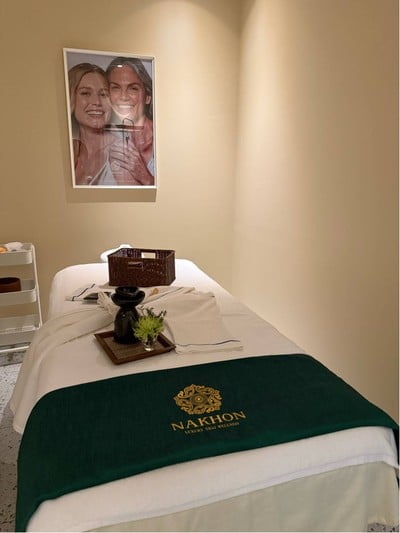 Nakhon Spa & Massage  Emsphere