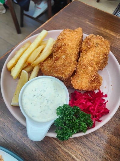 อาหาร หรือ เครื่องดื่ม