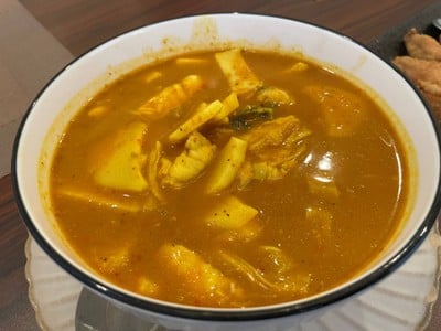 แกงเลี้ยงปลากะพงยอดมะพร้าว