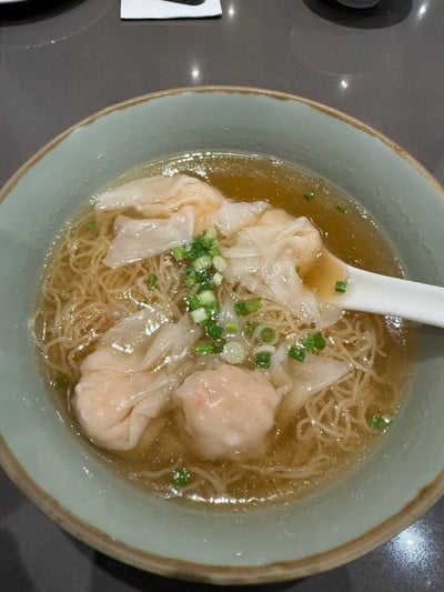 บะหมี่เกี๊ยวกุ้ง