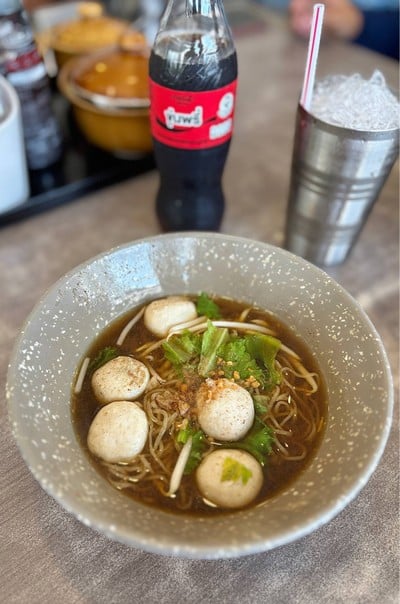 🍜 ก๋วยเตี๋ยวหมูลูกชิ้น. (ราคา 69 บาท.)