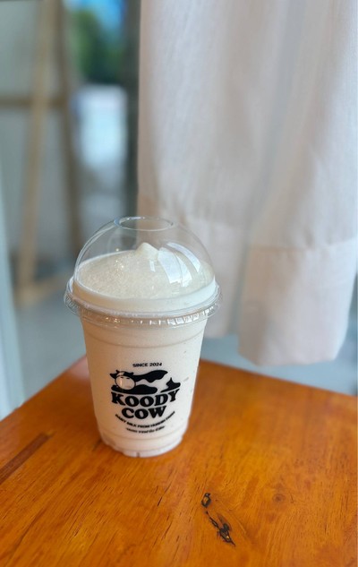 🍼 Fresh Milk Slushy. (Price 85 Baht.)