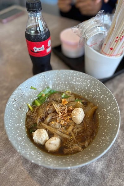 🍜 ก๋วยเตี๋ยวลูกชิ้นหมูเอ็นแก้ว. (ราคา 69 บาท.)