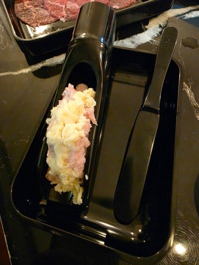 หมูกระบอกไม้ไผ่ไส้ชีส