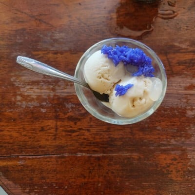 ไอติมกะทิ