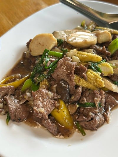 เก้งผัดพริกไทยดำ