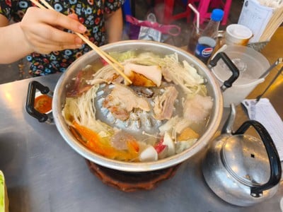 อาหาร หรือ เครื่องดื่ม