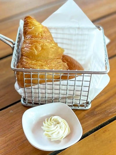 Croissant & Soft Roll