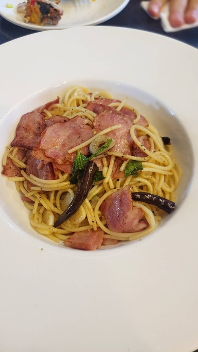 สปาเก็ตตี้เบค่อนพริกแห้ง