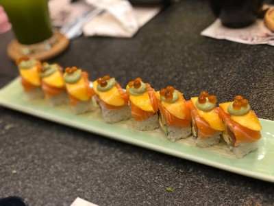 Salmon Mango Roll