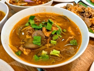 แกงอ่อมเครื่องในหมู