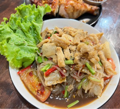 ตำเส้นเล็กหมูยอกากหมู