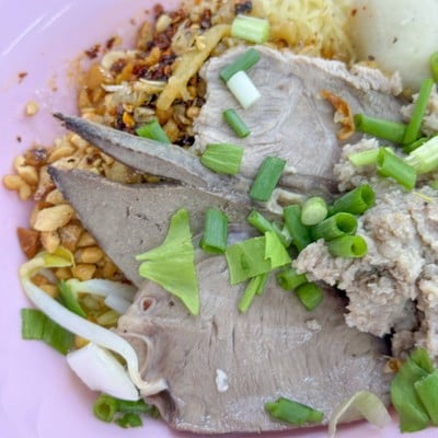 บะหมี่แห้งต้มยำ