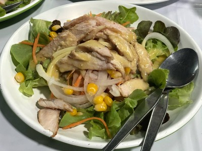 สลัดผักไก่