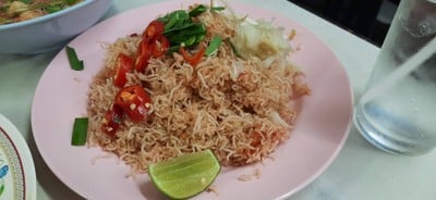 หมี่กรอบ