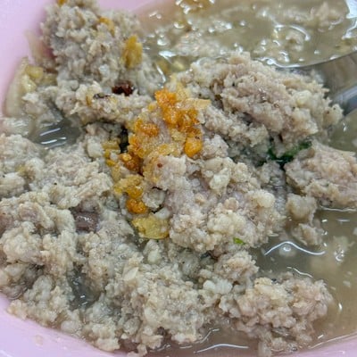 หมูสับลอยน้ำ