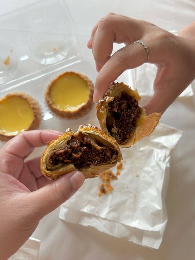 พัฟไก่แดง