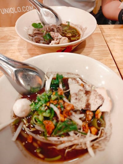 อาหาร หรือ เครื่องดื่ม