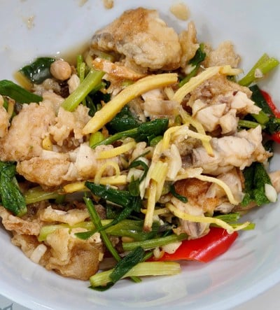 ปลากะพงผัดขึ้นฉ่าย