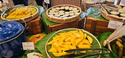 ขนมไทย / ข้าวเหนียวมะม่วง