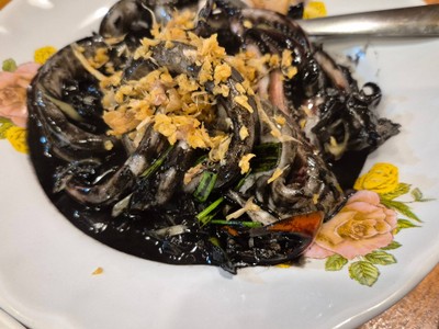 หมึกต้มน้ำดำ