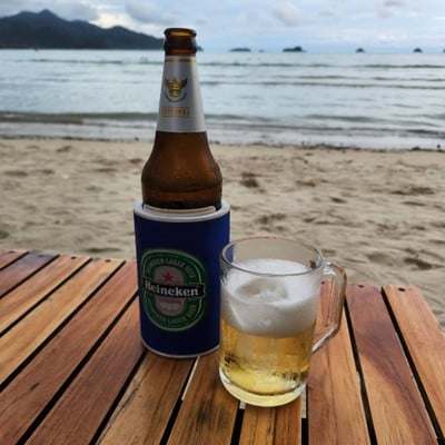 อาหาร หรือ เครื่องดื่ม