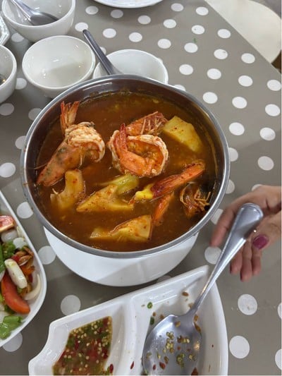 แกงส้มกุ้งทุเรียน