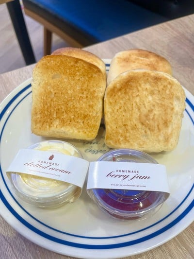 Shokupan with homemade clotted cream & homemade berry jam