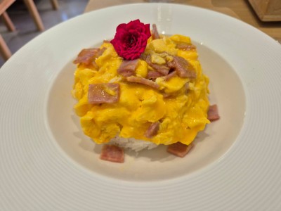 ข้าวไข่ข้นแฮม