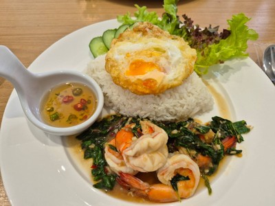 กระเพรากุ้ง