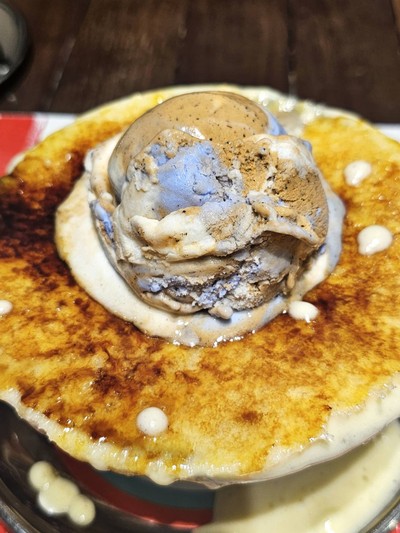 Melting Sundae: Banana Crème Brulee