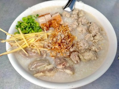 อาหาร หรือ เครื่องดื่ม