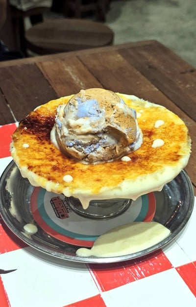 Melting Sundae: Banana Crème Brulee