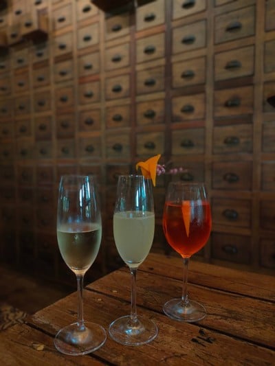 อาหาร หรือ เครื่องดื่ม