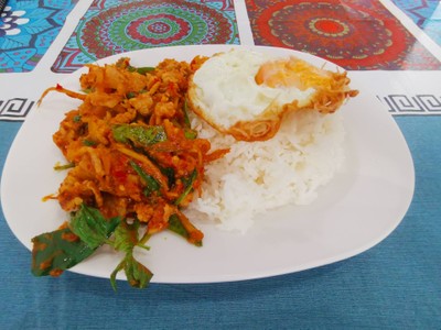 อาหาร หรือ เครื่องดื่ม