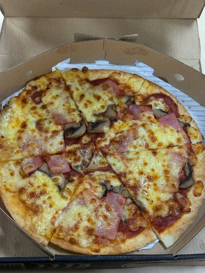 PIZZA