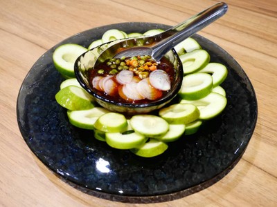 อาหาร หรือ เครื่องดื่ม