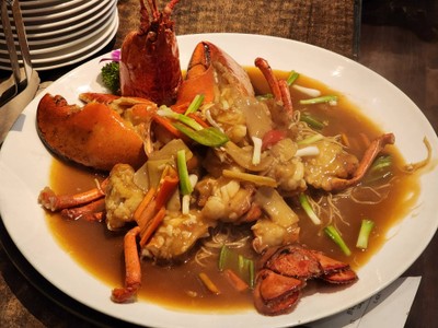 กุ้งมังกรบอสตันอบบะหมี่