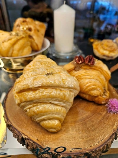 Plain Croissant