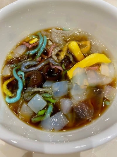 น้ำแข็งใส เลือกเครื่อง4อย่าง เลือกน้ำหวาน1อย่าง