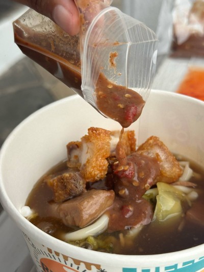 ขนมจีนไหหลำน้ำข้น