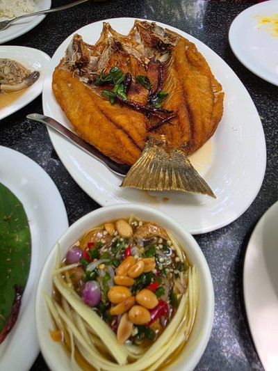 ปลากระพงทอดน้ำปลา